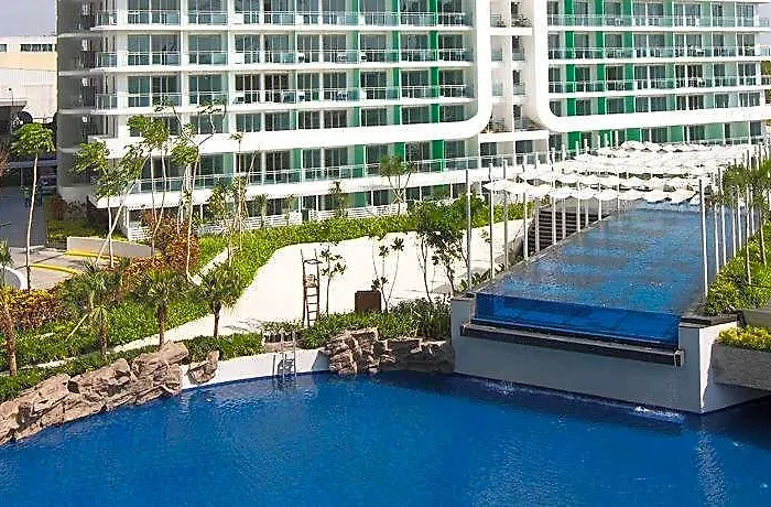 Azure Beachclub Near Airport 2*